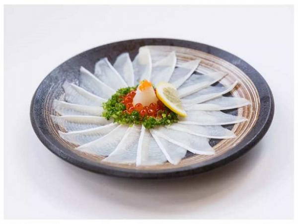 طبق ياباني شهير لا يمكن تحضيره إلا من قبل طهاة مرخصين